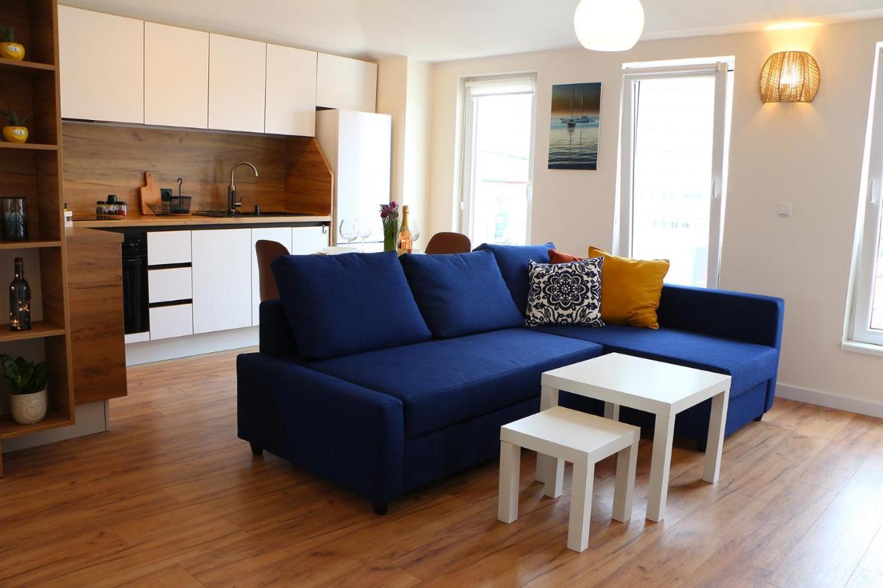 Shik & Chic In The Heart Of # 5min From # New